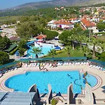Medis Hotel 4*