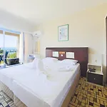 Medis Hotel 4*