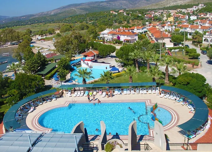 Medis Hotel 4*