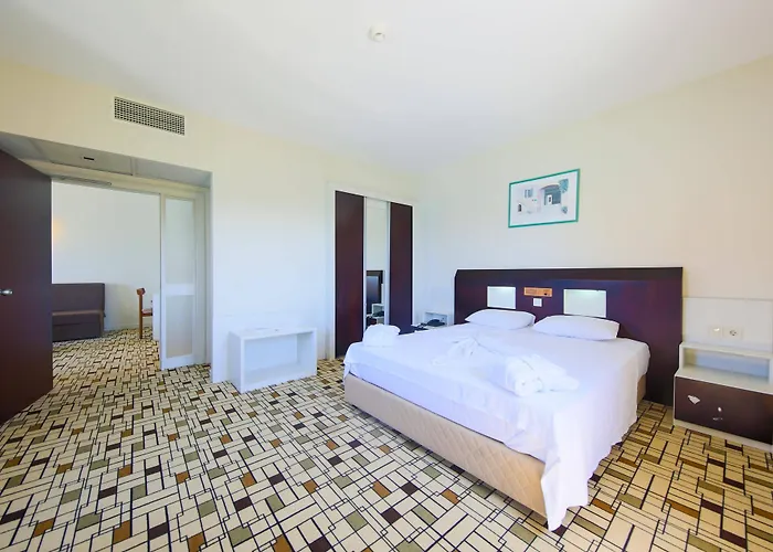 Hotell Medis 4*