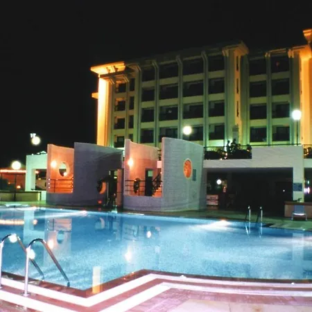 Medis Otel 4*